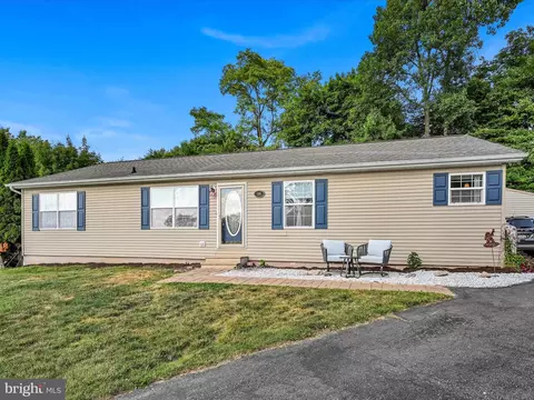 108 S 23rd St, Pottsville, PA 17901