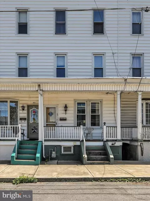 40 S Coal St, Port Carbon, PA 17965