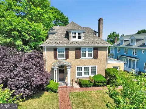 1920 Mahantongo St, Pottsville, PA 17901