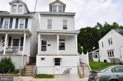 612 Carbon St, Pottsville, PA 17901