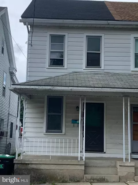 127 N Washington St, Orwigsburg, PA 17961