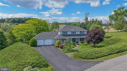 43 Red Oak Ter, New Ringgold, PA 17960