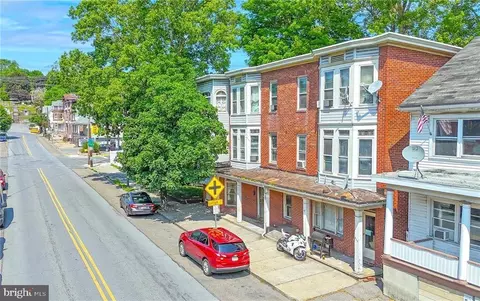 323 W Broad St, Tamaqua, PA 18252