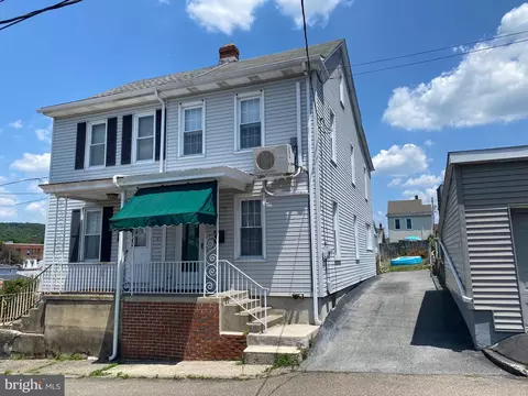39 N Margaretta St, Schuylkill Haven, PA 17972