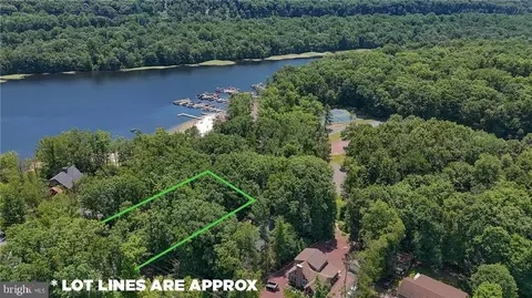 Crescent Drive, Nesquehoning, PA 18240