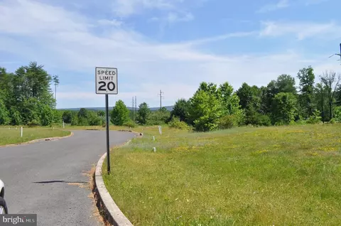 0 Pine Crest Village Dr, Pine Grove, PA 17963
