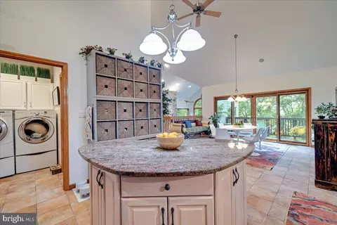 102 Summit Rd, Hazleton, PA 18202 photo 6