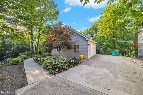 102 Summit Rd, Hazleton, PA 18202 photo 33