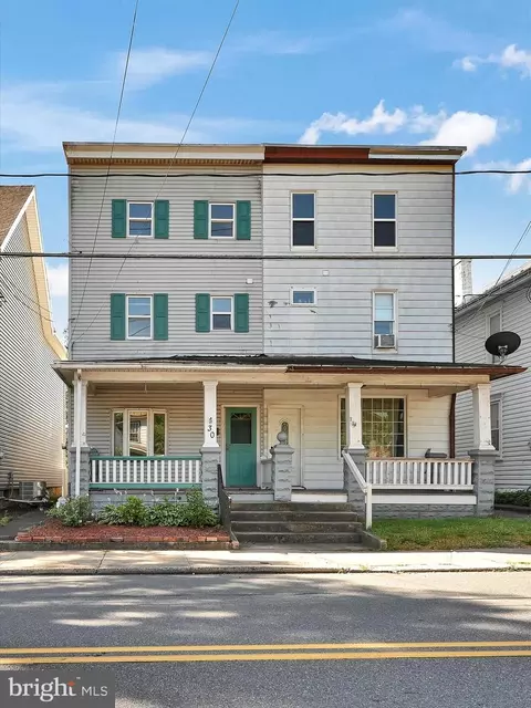 30 E Pottsville St, Pine Grove, PA 17963