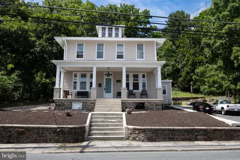 154 N Pottsville St, Cressona, PA 17929