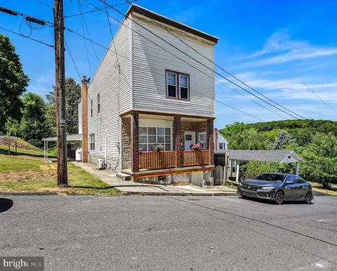 111 Fox St, Pottsville, PA 17901