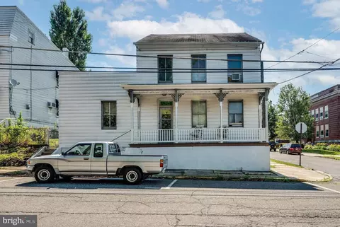 101 E Mifflin St, Orwigsburg, PA 17961