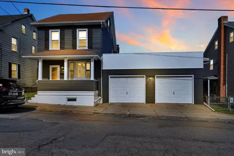 120 N Cleveland St, Mcadoo, PA 18237