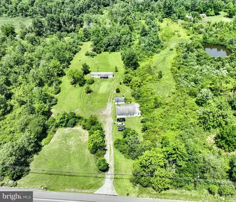 1091 Centre Tpke, Orwigsburg, PA 17961