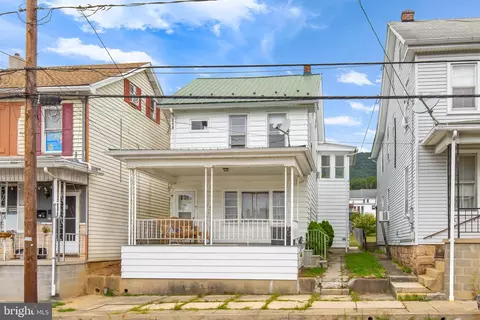 233 E Wiconisco Ave, Tower City, PA 17980