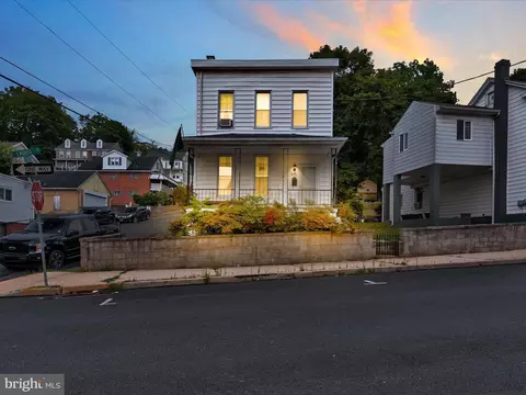 305 Laurel St, Minersville, PA 17954