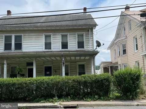 109 Pottsville St, Cressona, PA 17929