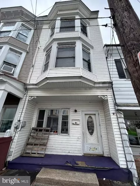 230 W Coal St, Shenandoah, PA 17976
