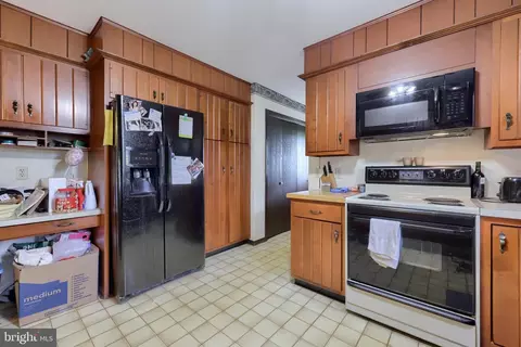 Kitchen - 15 Snyder Rd, Pitman, PA 17964 photo 2 of 3