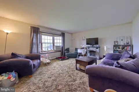 Living - 15 Snyder Rd, Pitman, PA 17964 photo 1 of 5