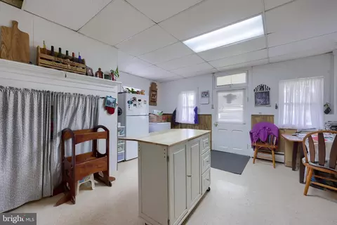 Entry Way - 15 Snyder Rd, Pitman, PA 17964 photo 8 of 10