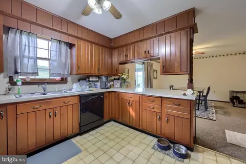 Kitchen - 15 Snyder Rd, Pitman, PA 17964 photo 1 of 3