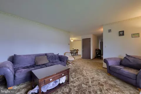Living - 15 Snyder Rd, Pitman, PA 17964 photo 2 of 5