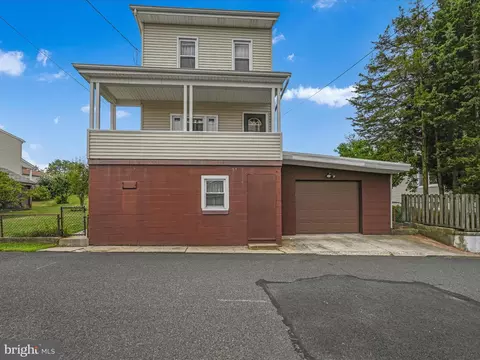 227 Linden St, Minersville, PA 17954