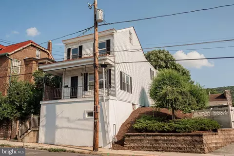 909 W Race St, Pottsville, PA 17901