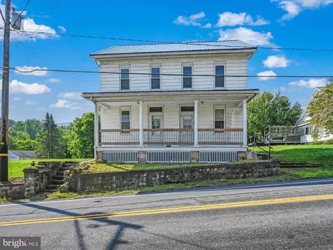 2659 W Main St, Spring Glen, PA 17978