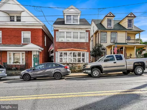 437 Sunbury St, Minersville, PA 17954