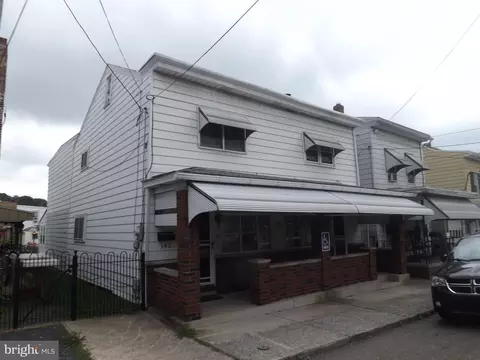 141-143 N Mill St, Saint Clair, PA 17970