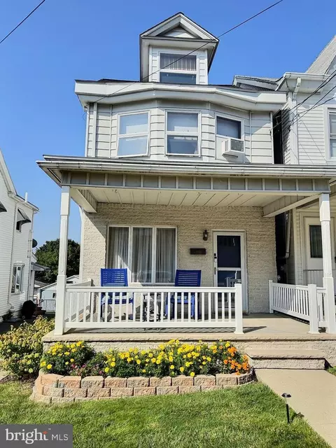 28 S Nice St, Frackville, PA 17931