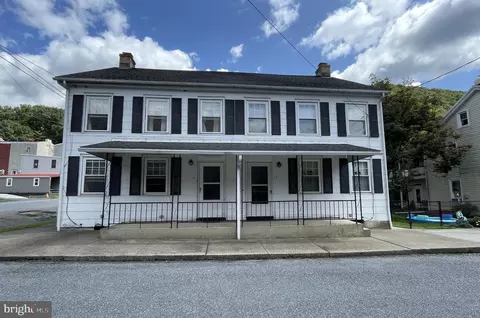 644 Penn St, Port Clinton, PA 19549