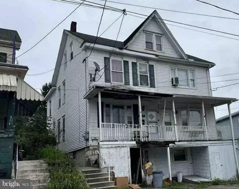 313 Market St, Tamaqua, PA 18252