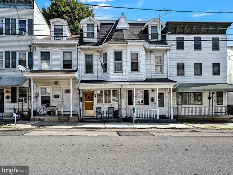 216 N 3rd St, Pottsville, PA 17901