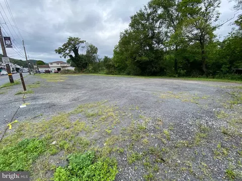 0 E Bacon St, Pottsville, PA 17901