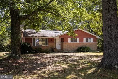 758 Schuylkill Mountain Rd, Schuylkill Haven, PA 17972