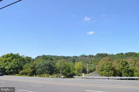 3347 Hollenbush Ln, Orwigsburg, PA 17961