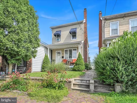 216 W Columbia St, Schuylkill Haven, PA 17972