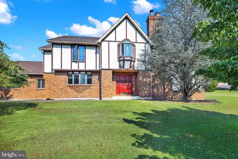 179 Owl Creek Rd, Tamaqua, PA 18252