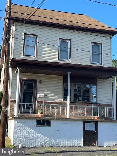 1025 E Grand Ave, Tower City, PA 17980