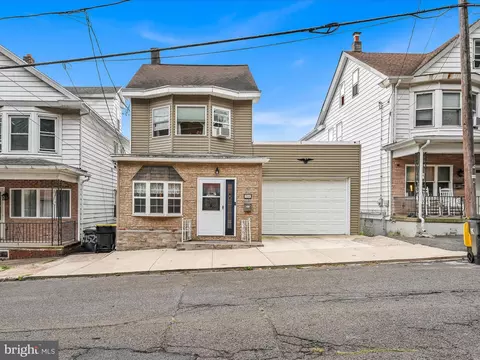 250 Ohio Ave, Shenandoah, PA 17976