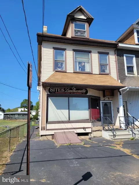 12 Pottsville St, Cressona, PA 17929