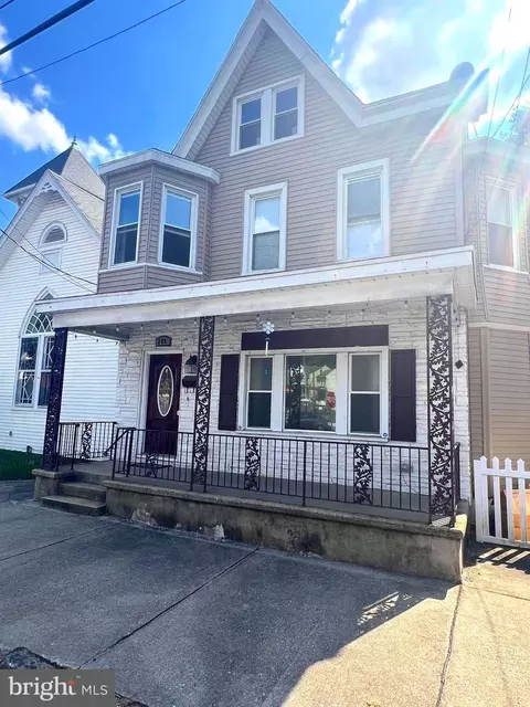 225 Pike St, Port Carbon, PA 17965
