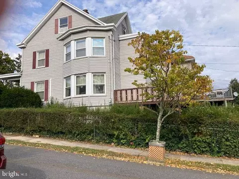 601 Edwards Ave, Pottsville, PA 17901