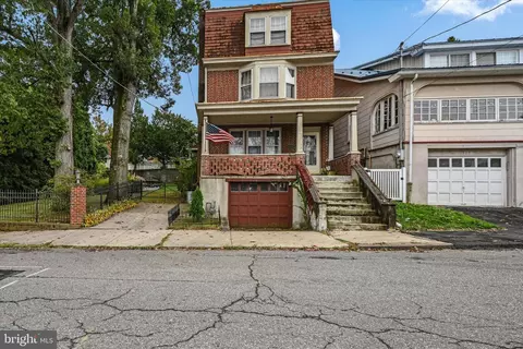 1715 W Norwegian St, Pottsville, PA 17901