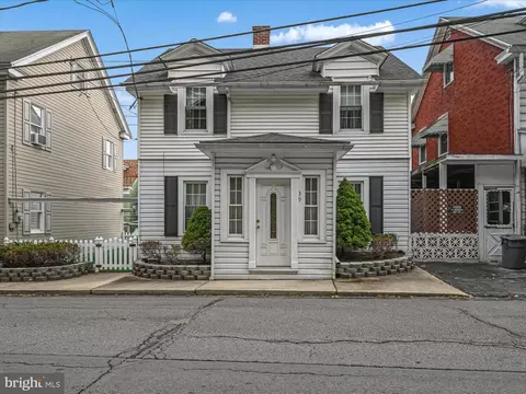 39 Westwood St, Minersville, PA 17954