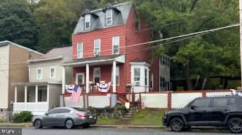 624 W Bacon St, Pottsville, PA 17901