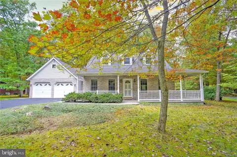 193 Lake Dr, Nesquehoning, PA 18240